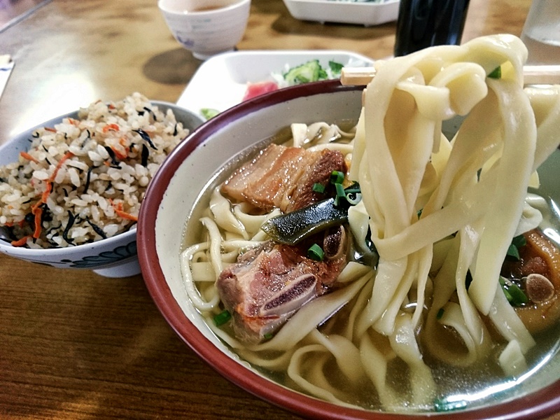 新山そば そば定食