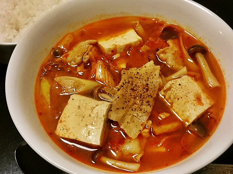 豚肉と豆腐のキムチ汁