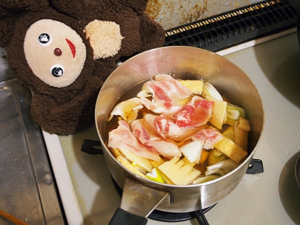 水菜と豚肉の韓国的うどん 作り方