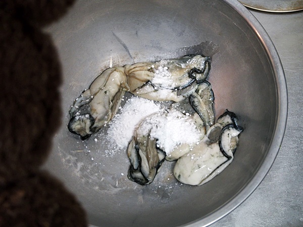 牡蠣と水菜の吸い物・在日コリアン風 作り方